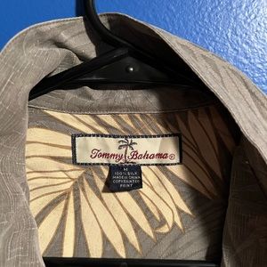 Medium floral Tommy Bahama Hawaiian shirt